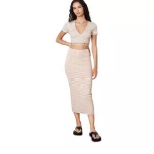 NWT NIA wrap around top and midi skirt set. Size Large